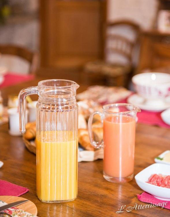 Bed and Breakfast L'Atterrissage Santes Екстер'єр фото