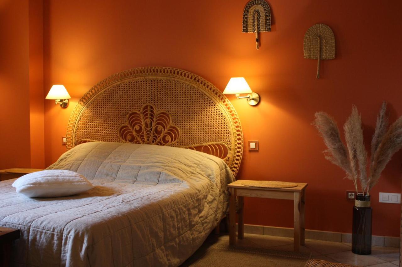 Bed and Breakfast L'Atterrissage Santes Екстер'єр фото