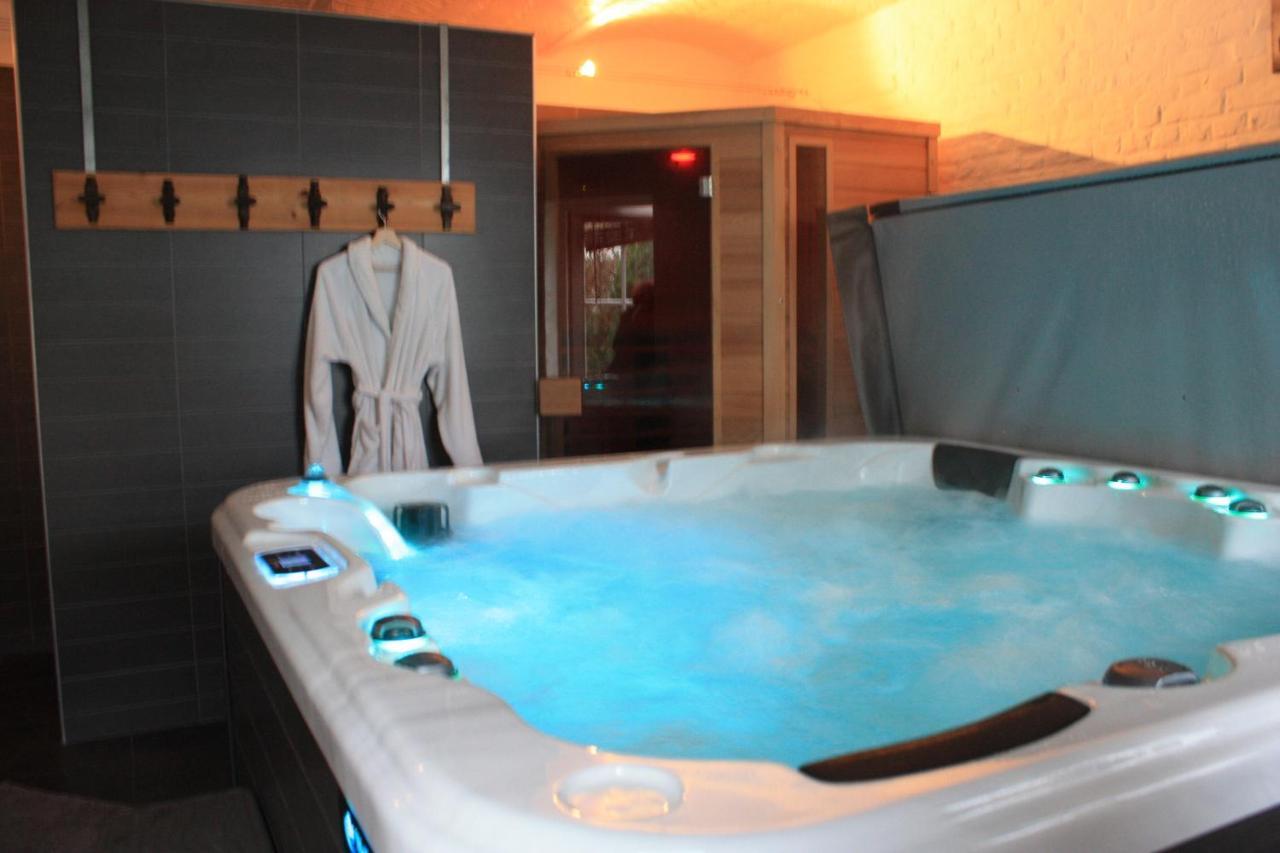 Bed and Breakfast L'Atterrissage Santes Екстер'єр фото
